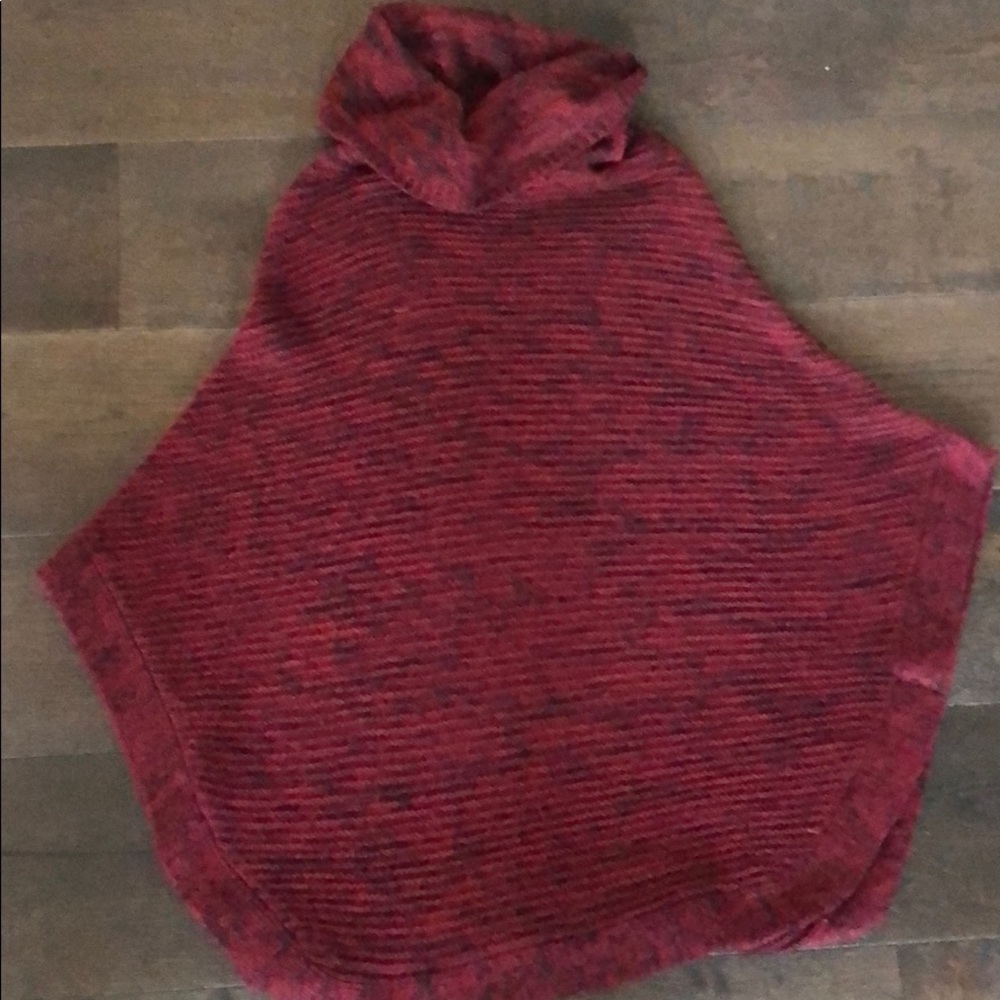 Red Merona poncho